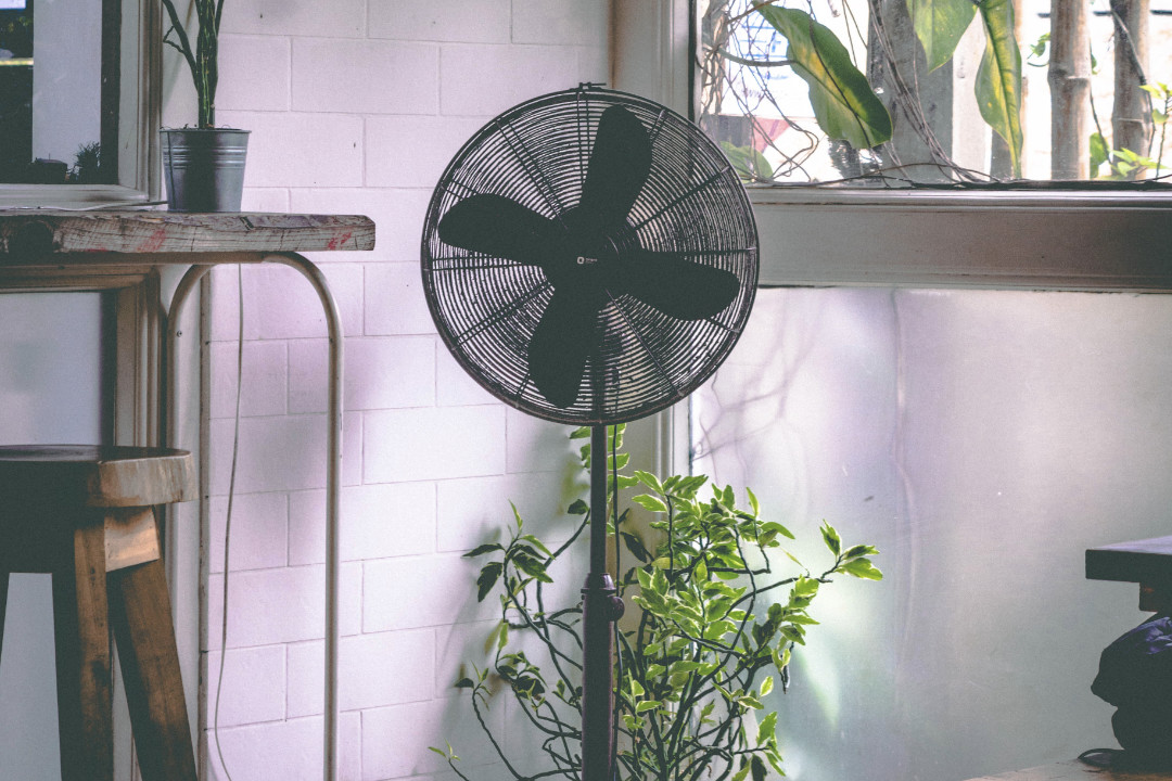 Tips to Make Your Room Fan Quieter - Blade Alignment