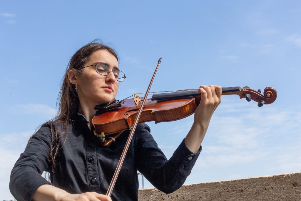 how to practice violin quietly